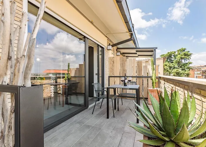 Rome As You Feel - Vatican Terrace Apartments With View
